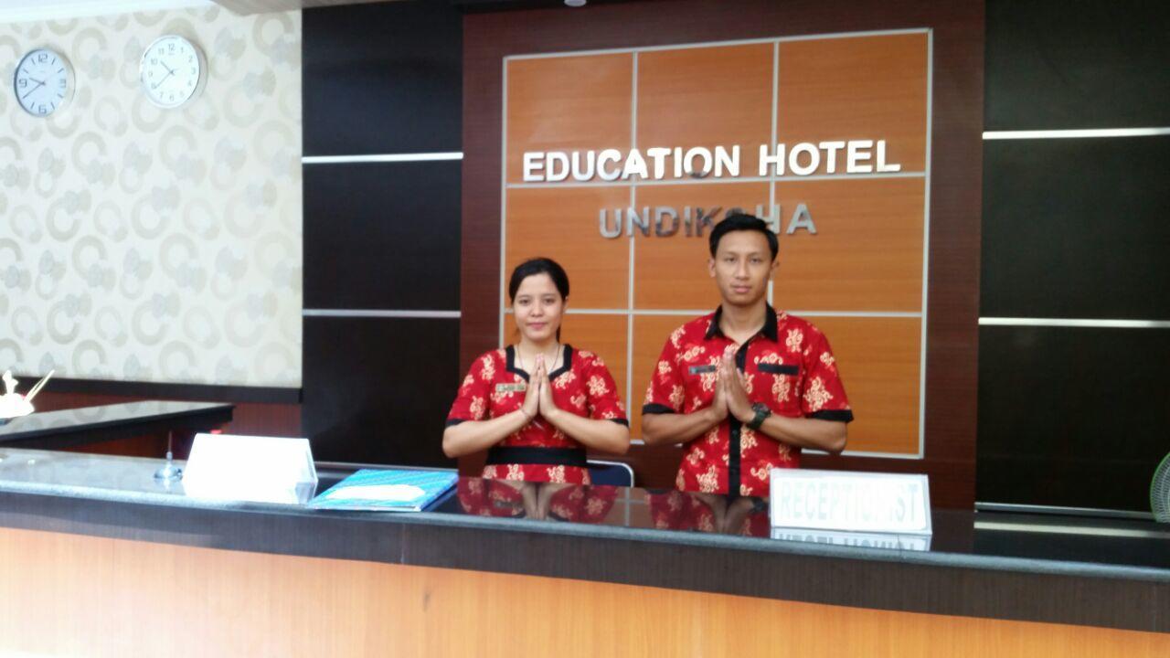 Edutel Undiksha Hotel ซีงาราจา ภายนอก รูปภาพ