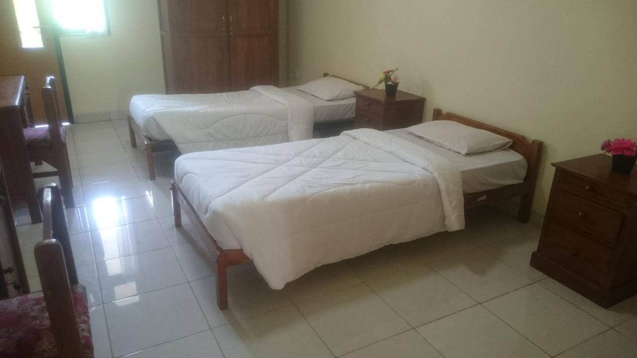 Edutel Undiksha Hotel ซีงาราจา ภายนอก รูปภาพ