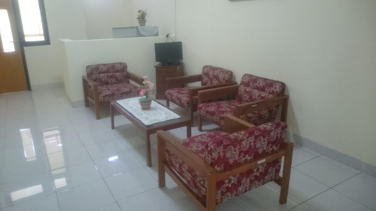 Edutel Undiksha Hotel ซีงาราจา ภายนอก รูปภาพ